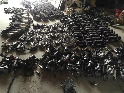 回收奔馳汽車配件與下線庫存轎車配件 市場機遇與環(huán)保選擇